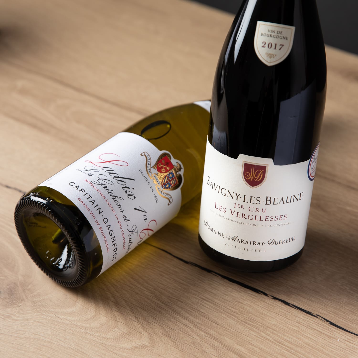 Deux bouteille de vins de premiers crus de Bourgogne